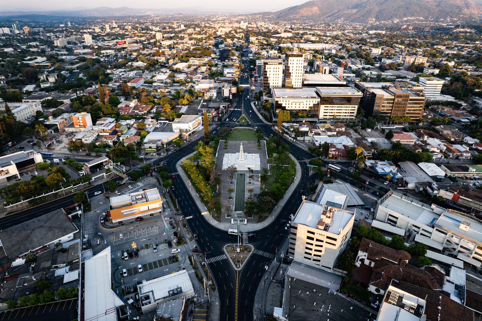 Paisaje urbano de San Salvador, capital de El Salvador