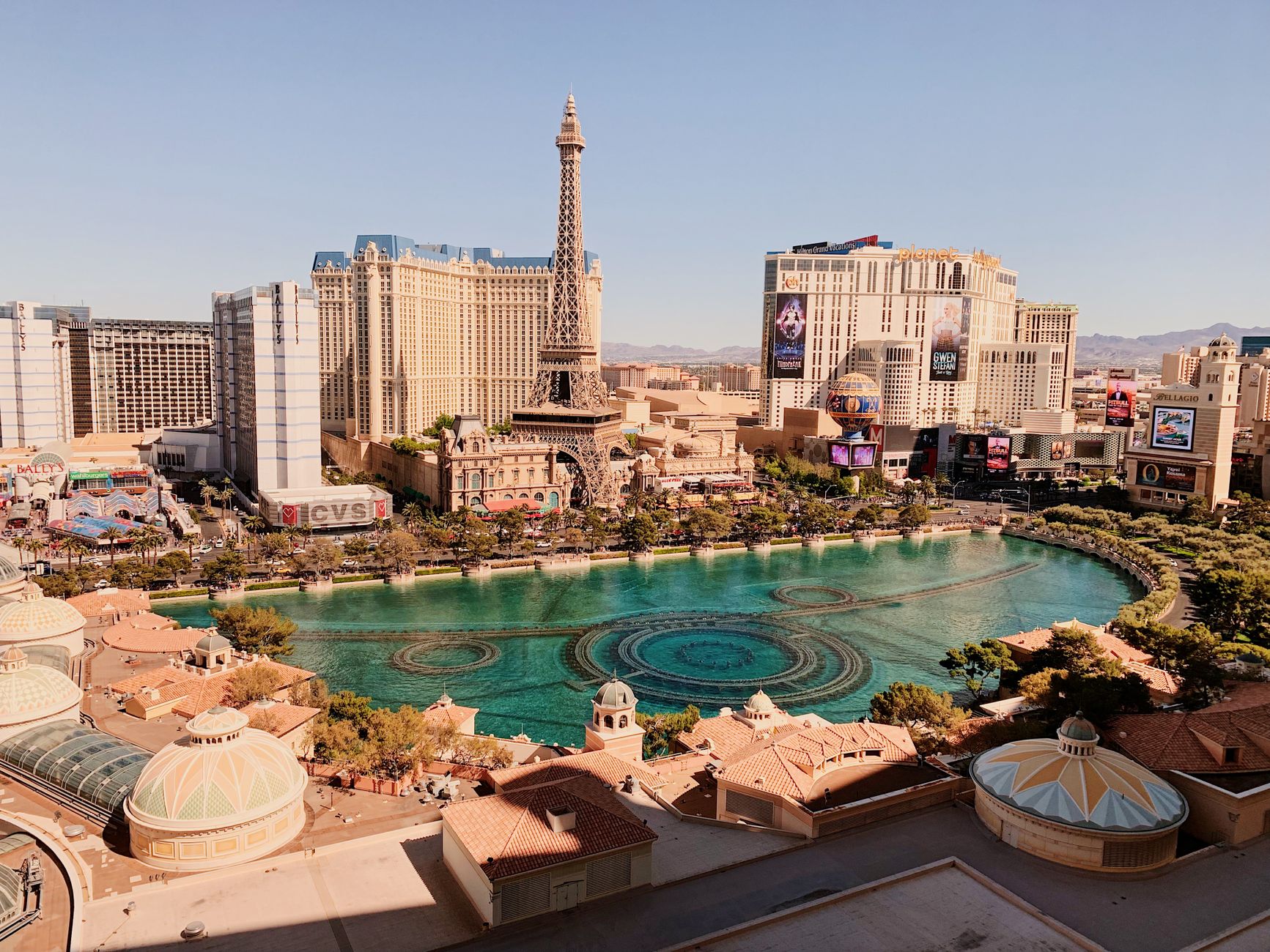 Aerial view of the Las Vegas Strip, built on deep valley sediment that can amplify earthquake shaking