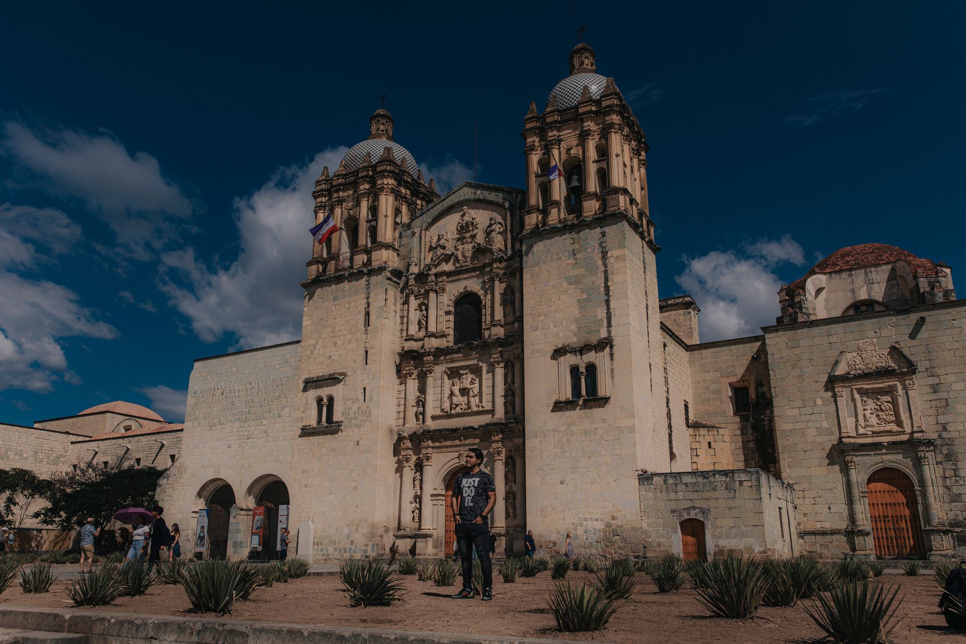 Colonial cathedral and streets of Oaxaca de Juárez, capital of Mexico's highest-risk seismic state