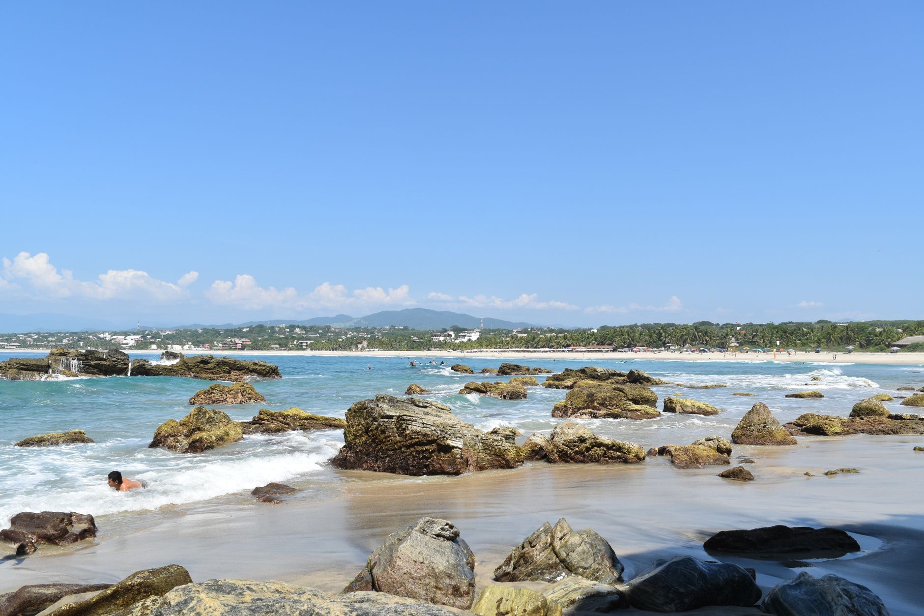 Puerto Escondido on Oaxaca's Pacific coast, above the fast-subducting Cocos plate