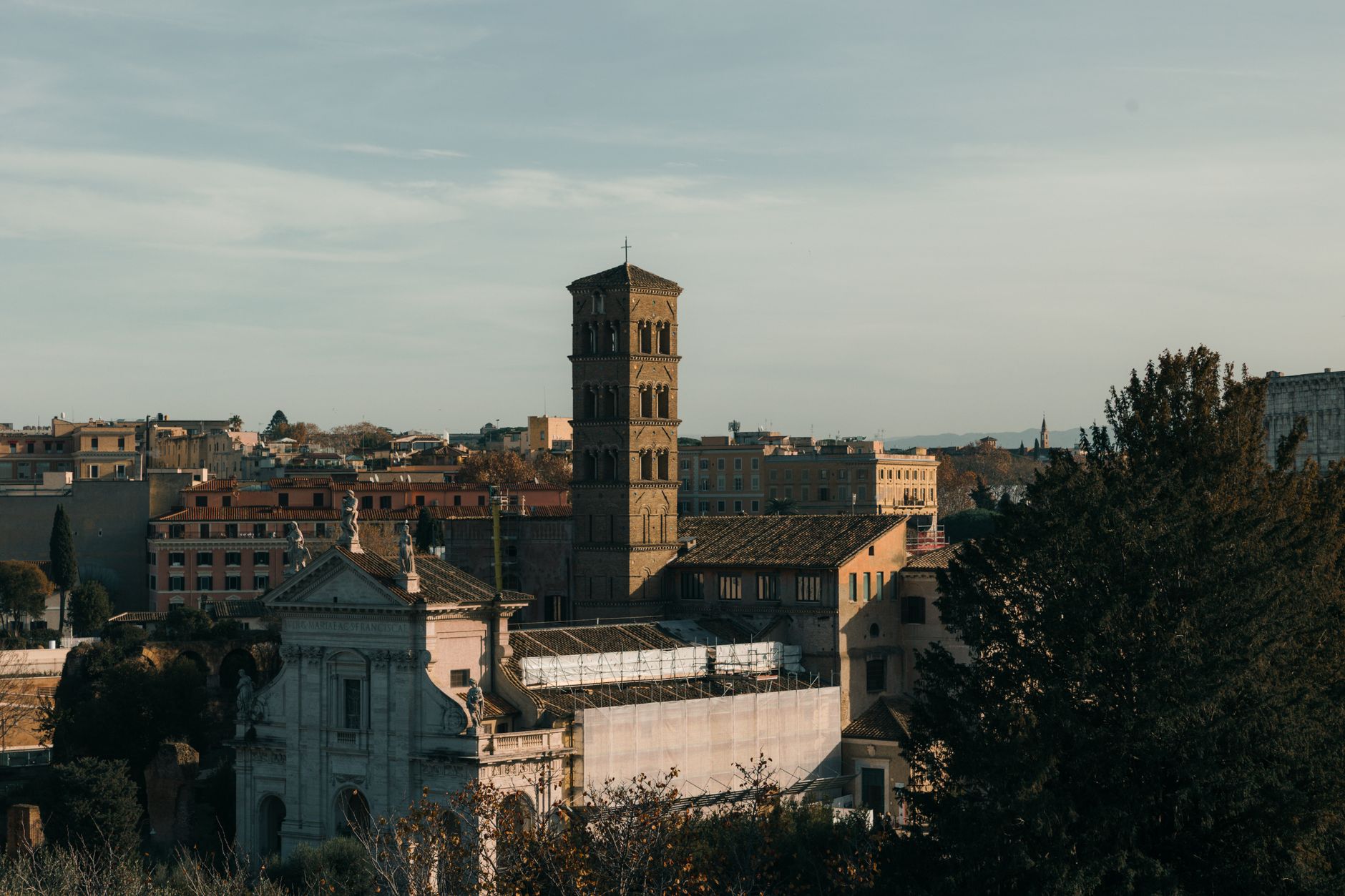 Perfil urbano de Roma, capital de Italia
