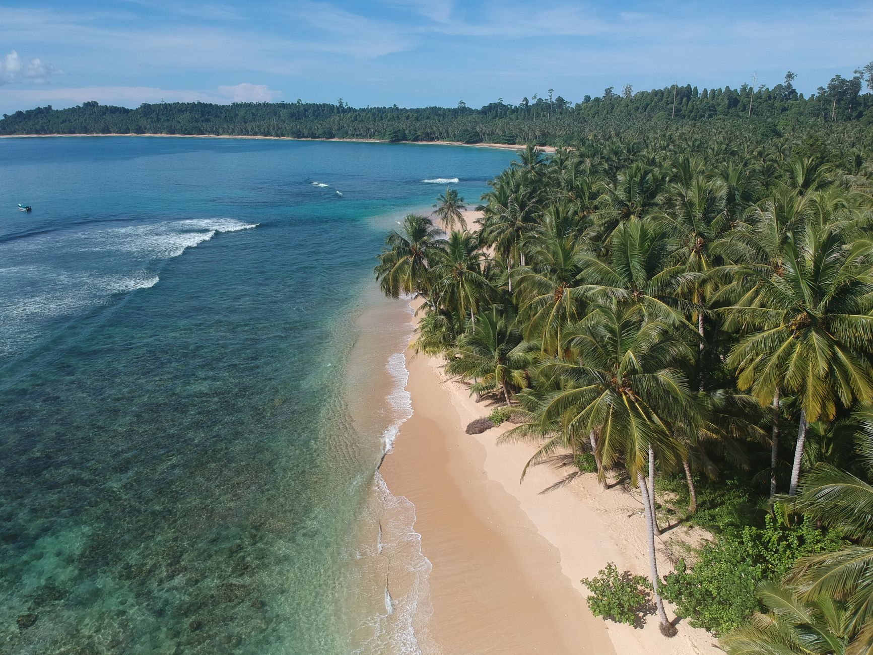 Tropical Sumatran coastline near the Banyak Islands, close to the epicentre of the 2005 Nias earthquake